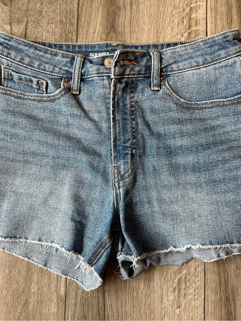 Old Navy High Rise OG Straight Denim Cutoff Shorts Size 8 Raw Hem
